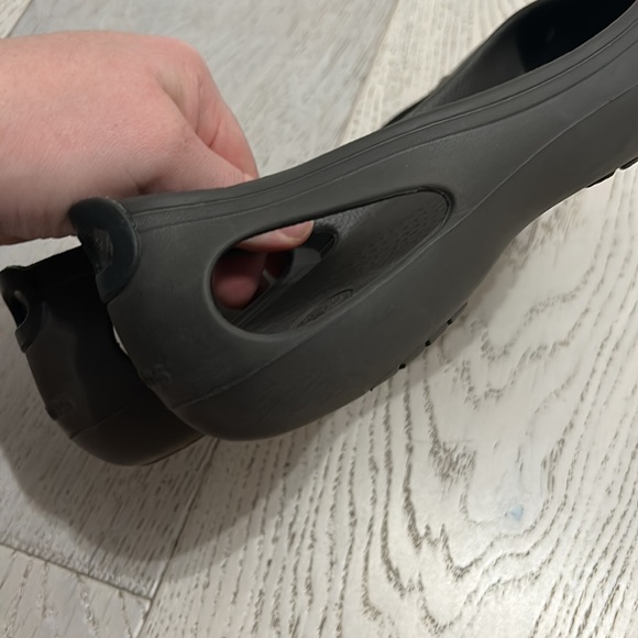 Croc Flats - Picture 5 of 5